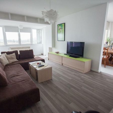 Riverview Apartment Osijek Bagian luar foto