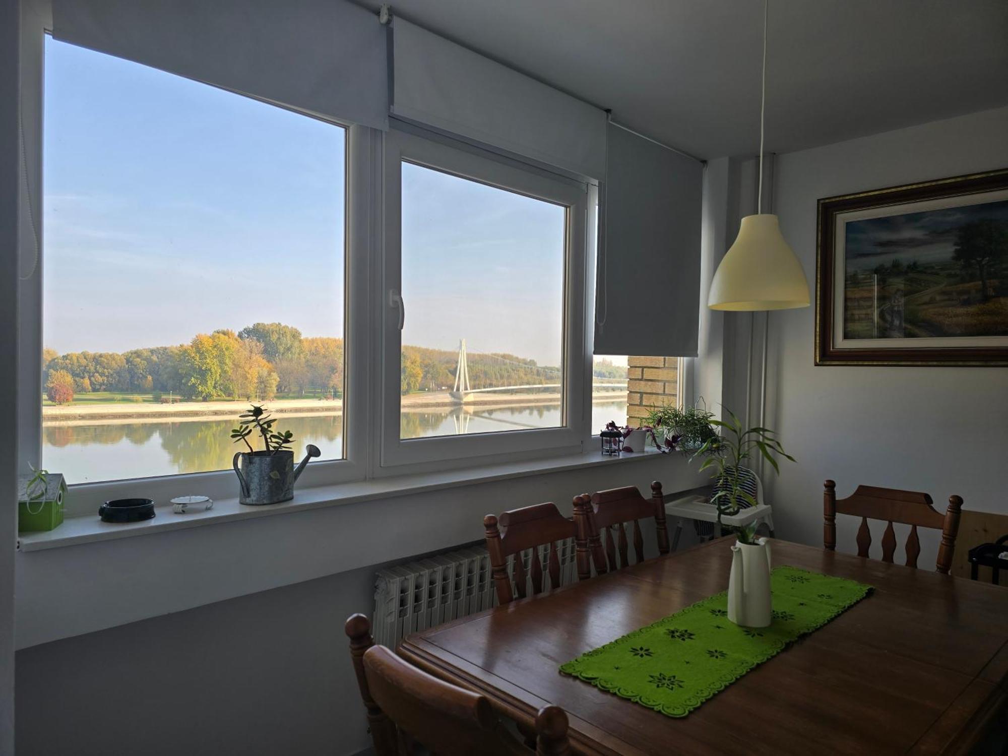 Riverview Apartment Osijek Bagian luar foto